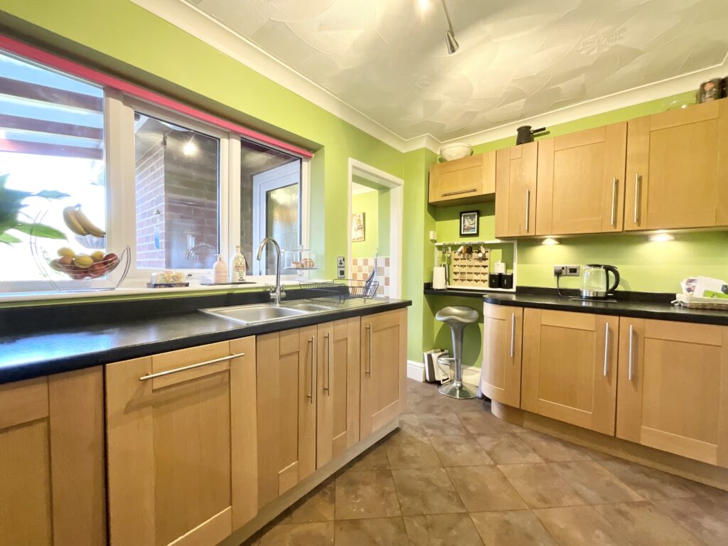 Jasmine Close, Blythe Bridge, ST11