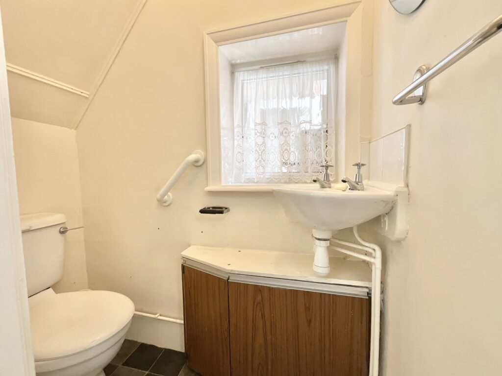 Highfield Avenue, Cheadle, ST10
