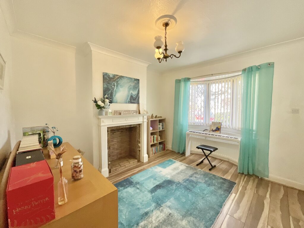 Longfield Road, Stoke-On-Trent, ST4