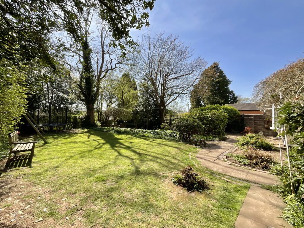 Longfield Road, Stoke-On-Trent, ST4