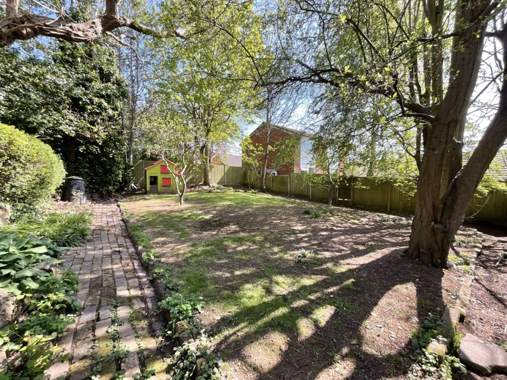 Longfield Road, Stoke-On-Trent, ST4