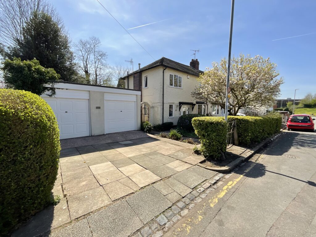 Longfield Road, Stoke-On-Trent, ST4