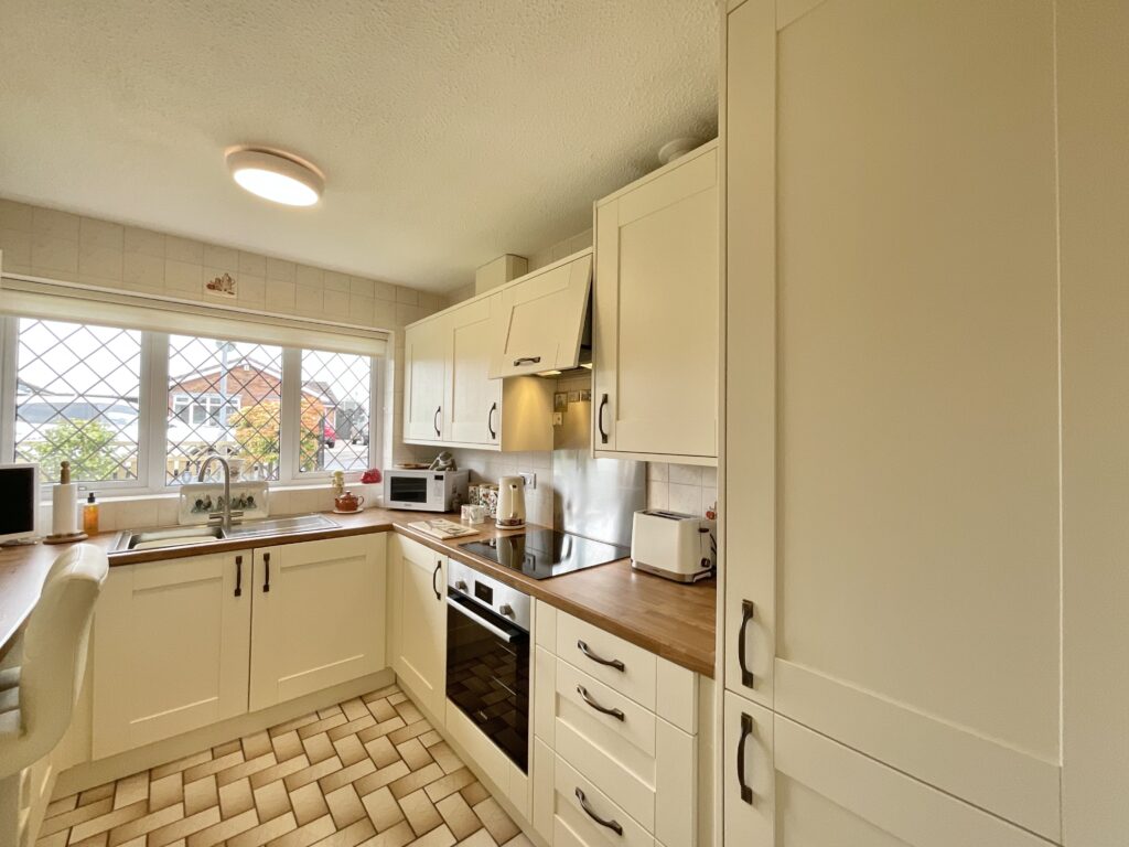 Barbrook Avenue, Stoke-On-Trent, ST3