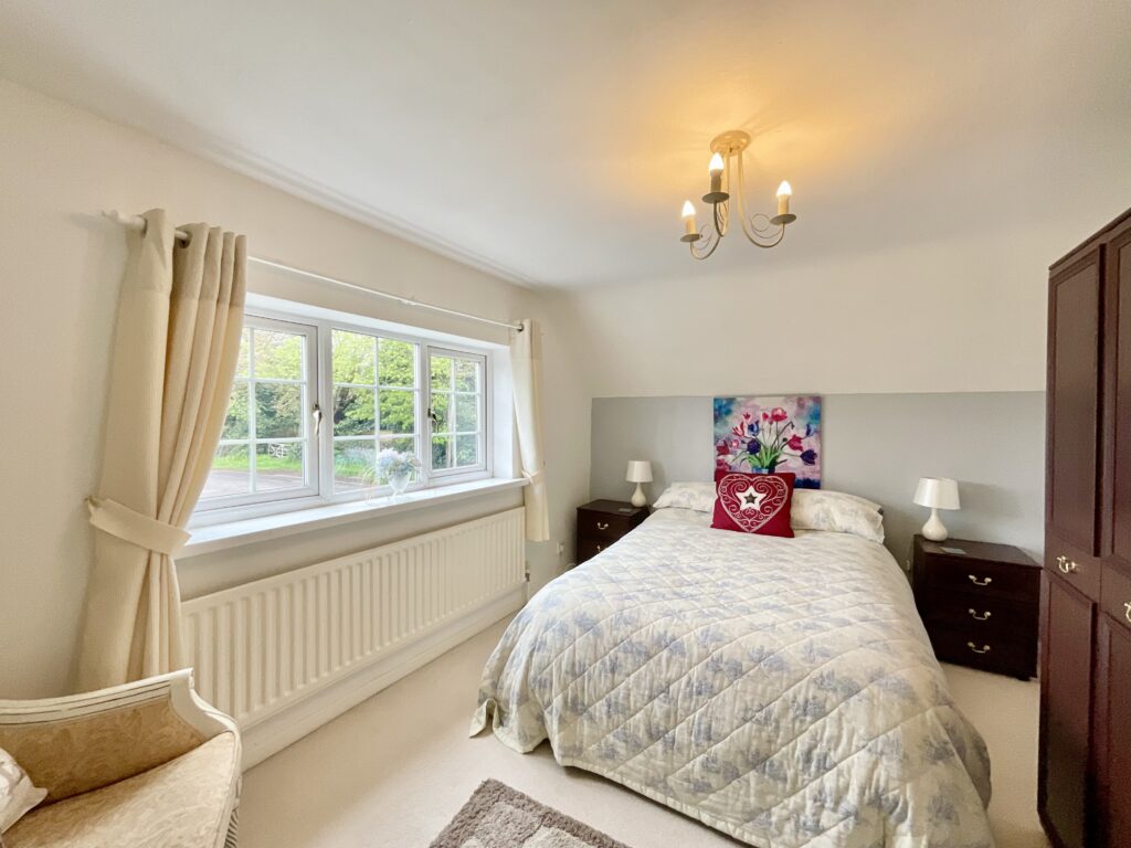 Sandon Road, Hilderstone, ST15