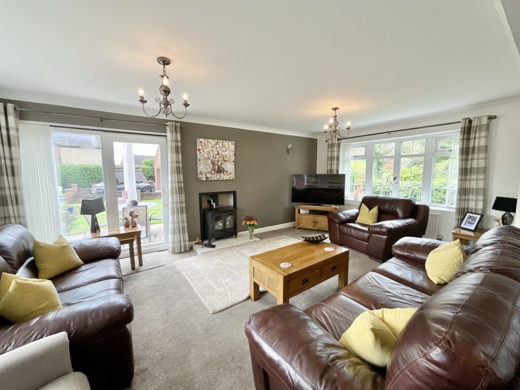 Sandon Road, Hilderstone, ST15