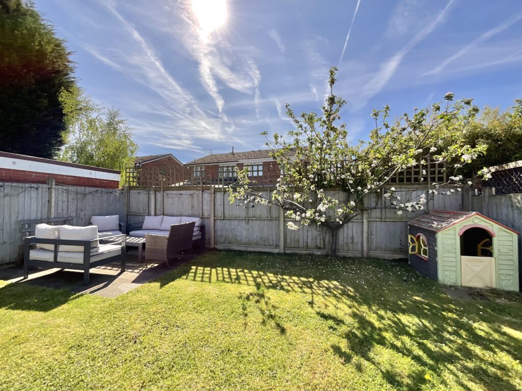 Chessington Crescent, Stoke-On-Trent, ST4