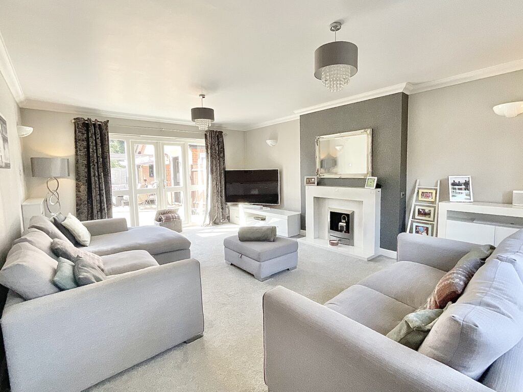 Kensington Drive, Willaston, CW5