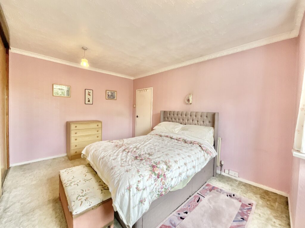 Walleys Drive, Newcastle, ST5
