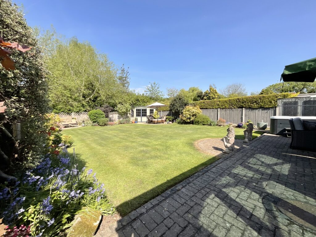 Crewe Road, Wistaston, CW2