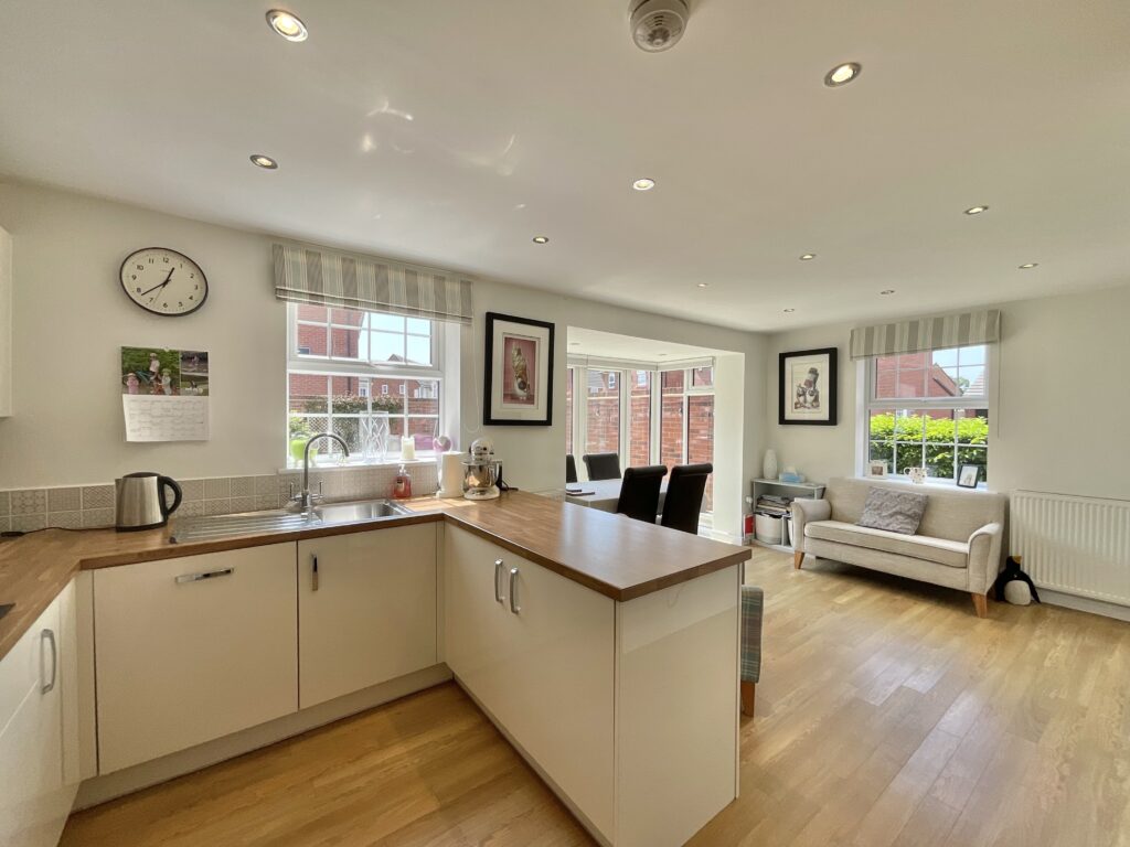 Bay Lily Road, Stapeley, CW5