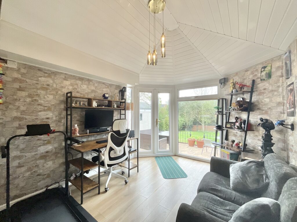 Queens Drive, Nantwich, CW5