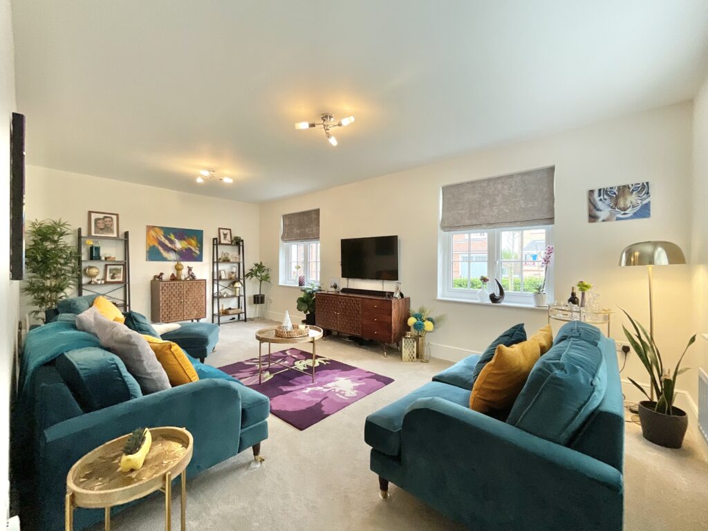 Camp Hill Drive, Henhull, CW5