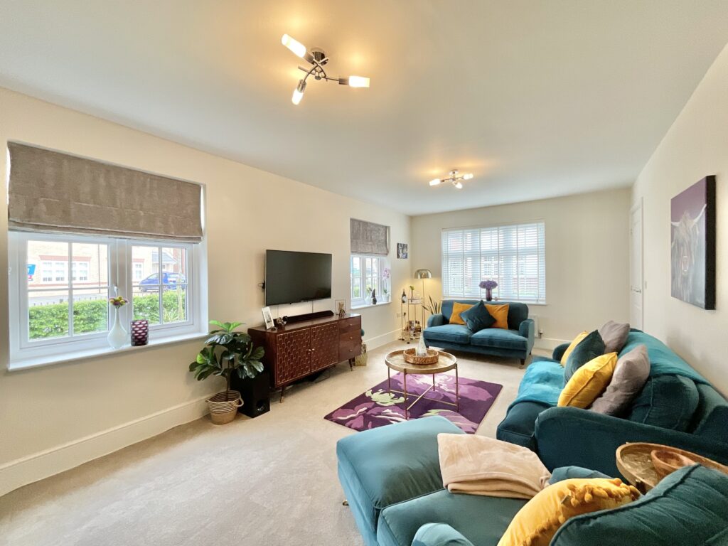 Camp Hill Drive, Henhull, CW5