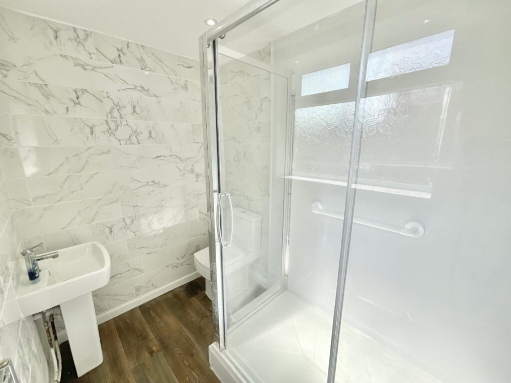 London Road, Chesterton, ST5