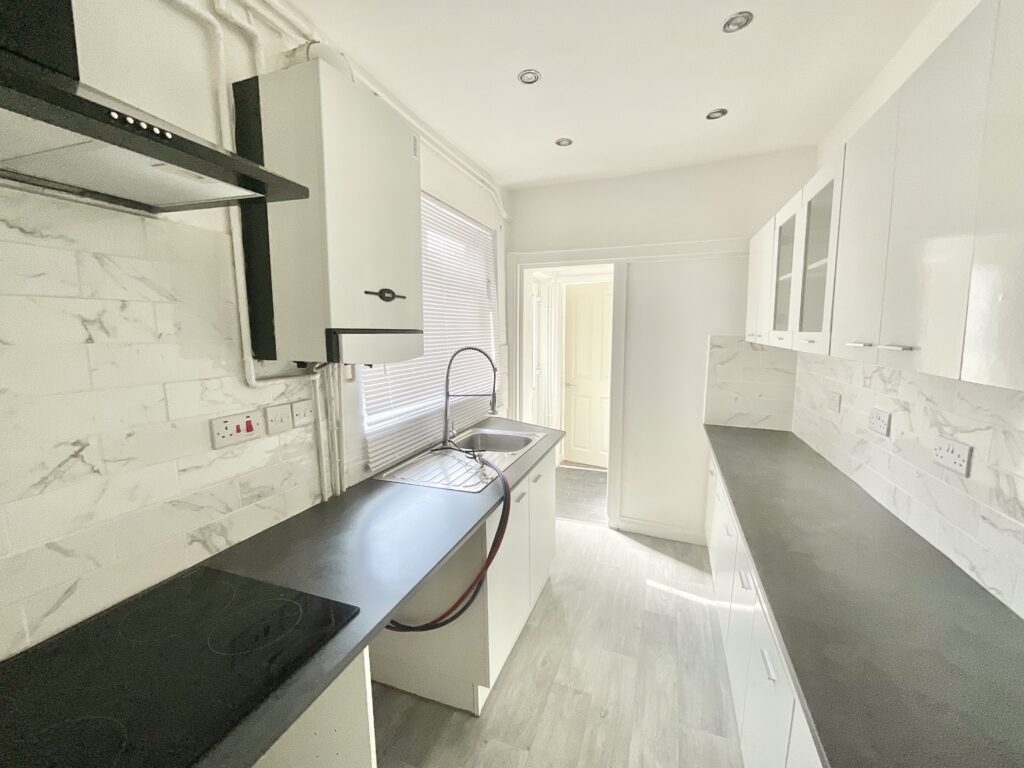 London Road, Chesterton, ST5
