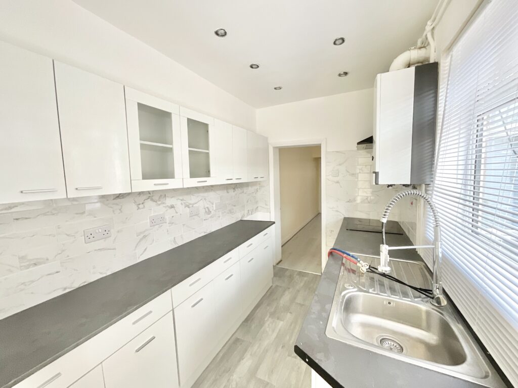 London Road, Chesterton, ST5