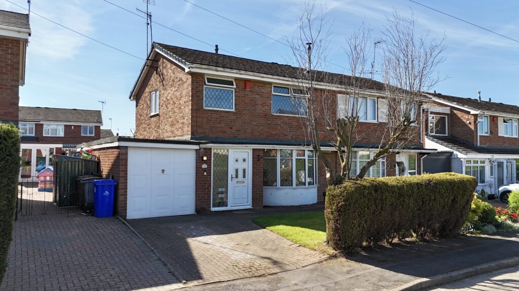 Chessington Crescent, Stoke-On-Trent, ST4