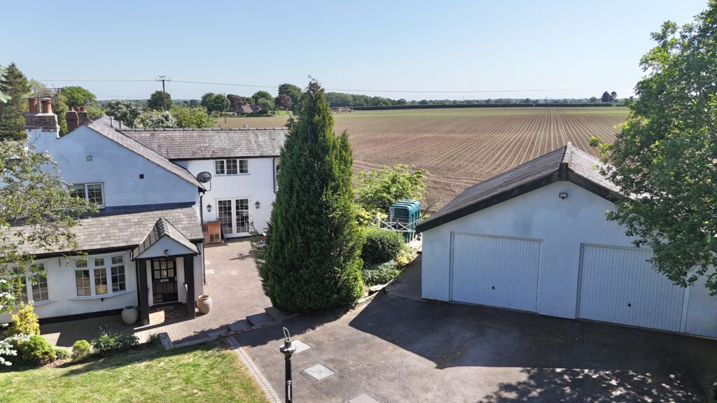 Dodds Green Lane, Aston, CW5