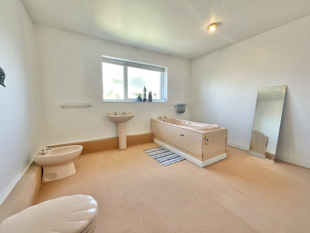 St. Lawrence Way, Gnosall, ST20