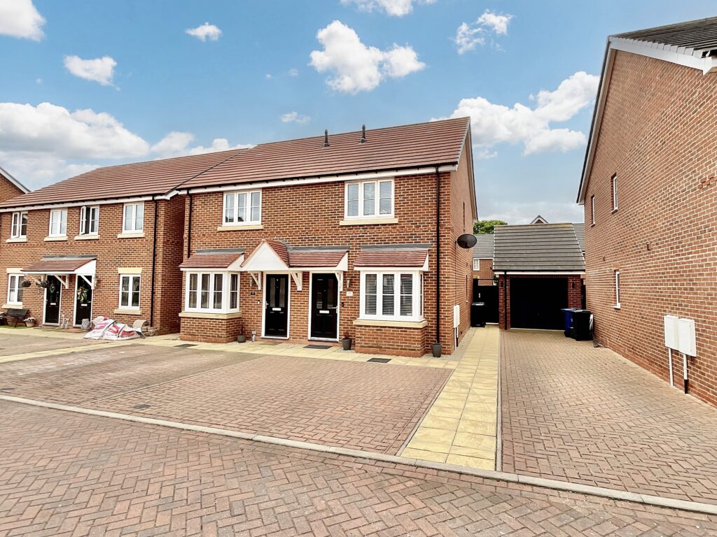 Skylark Row, Baldwins Gate, ST5