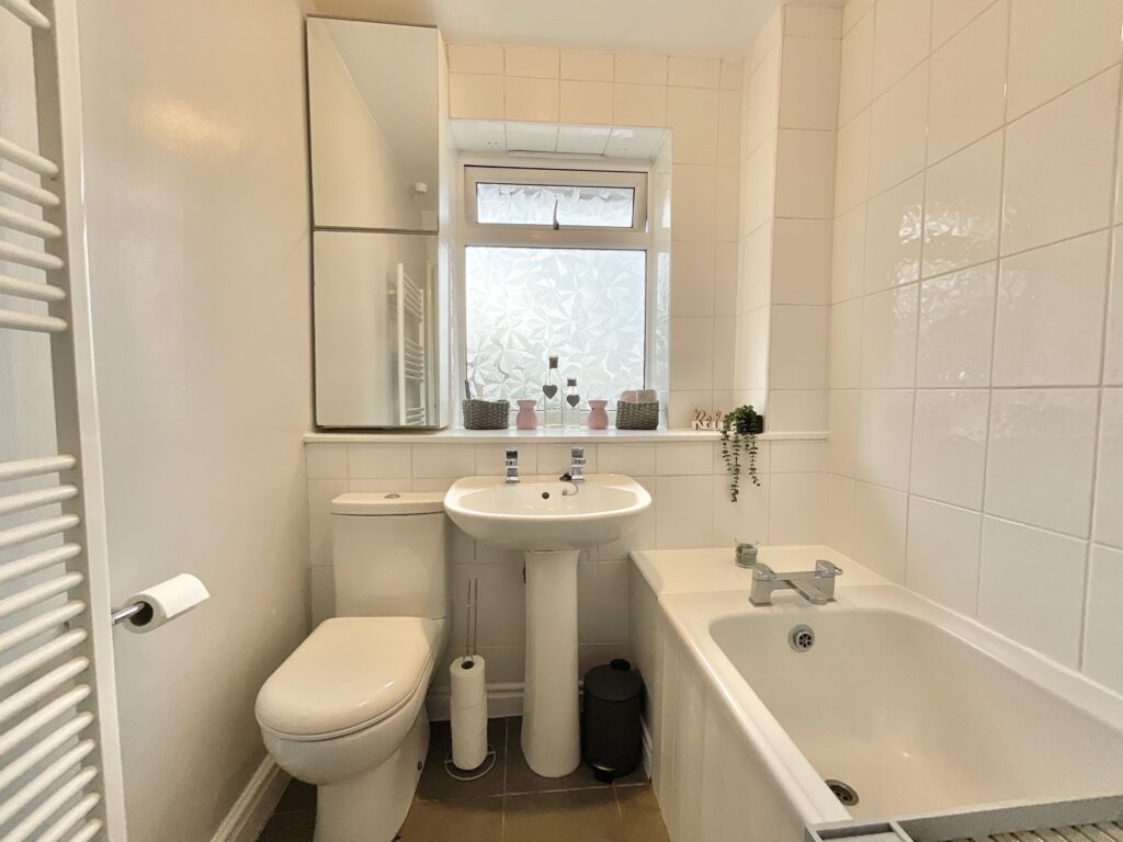 St. Lawrence Way, Gnosall, ST20