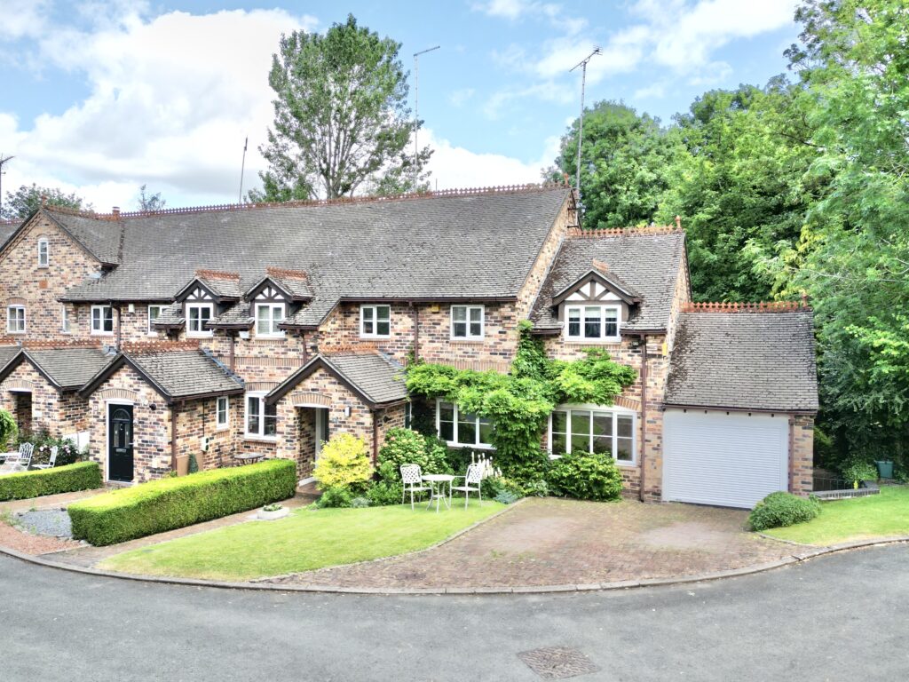 River Lea Mews, Madeley, CW3
