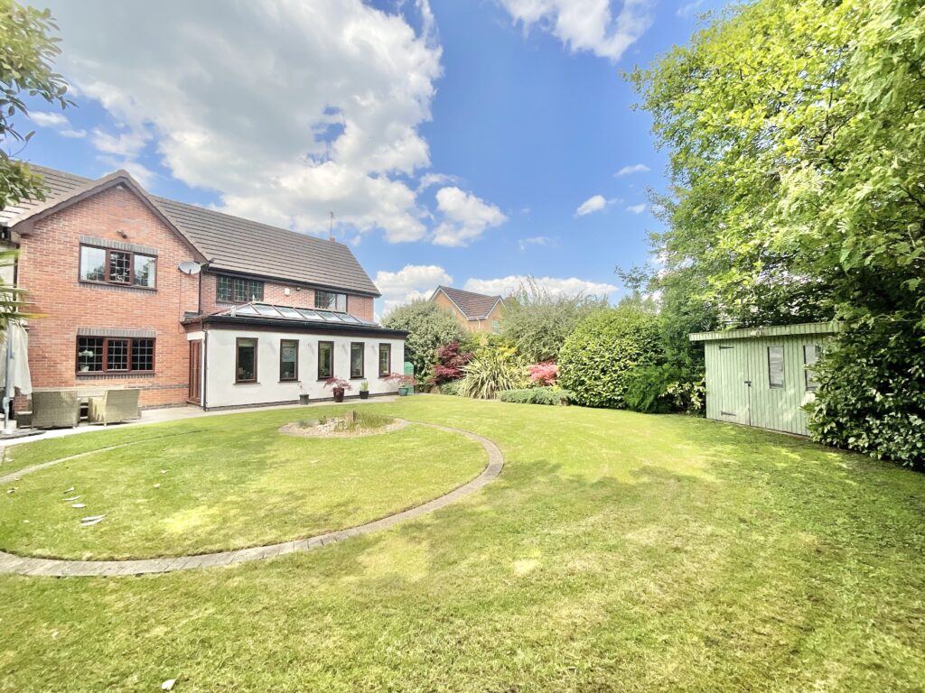Lakeside Close, Baldwins Gate, ST5