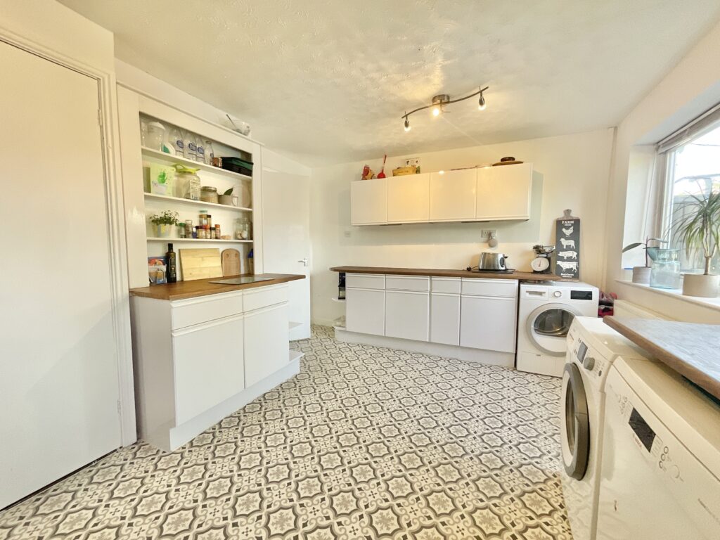St. Lawrence Way, Gnosall, ST20