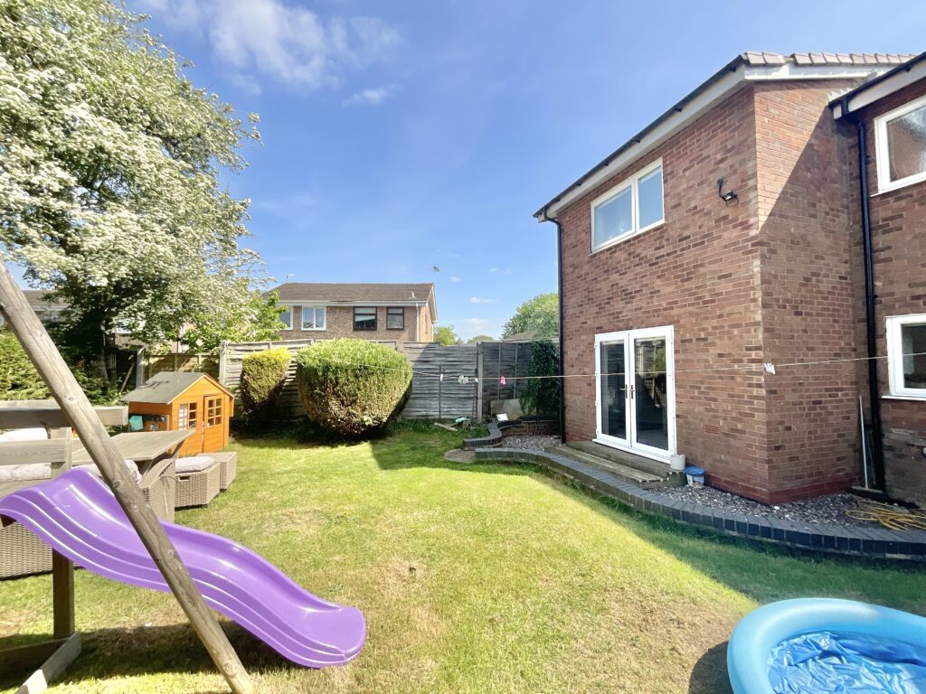 St. Lawrence Way, Gnosall, ST20