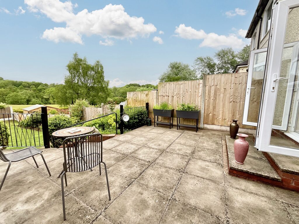 Hanchurch Crossroad, Newcastle, ST5