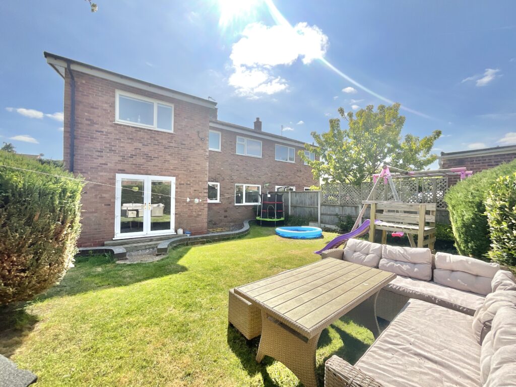 St. Lawrence Way, Gnosall, ST20