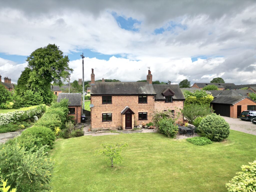 Rose Cottage, 22 High Street