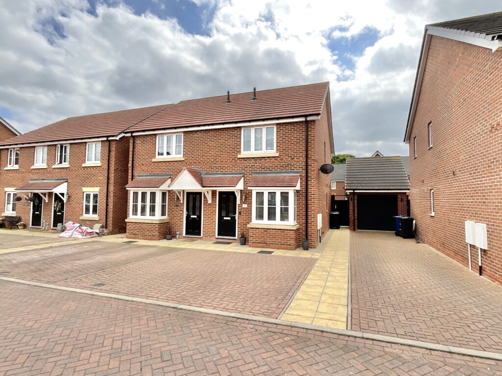 Skylark Row, Baldwins Gate, ST5