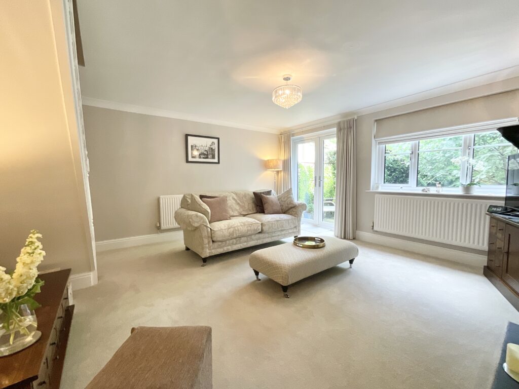 River Lea Mews, Madeley, CW3