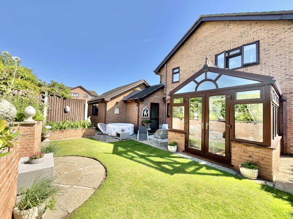 Wordsworth Drive, Market Drayton, TF9