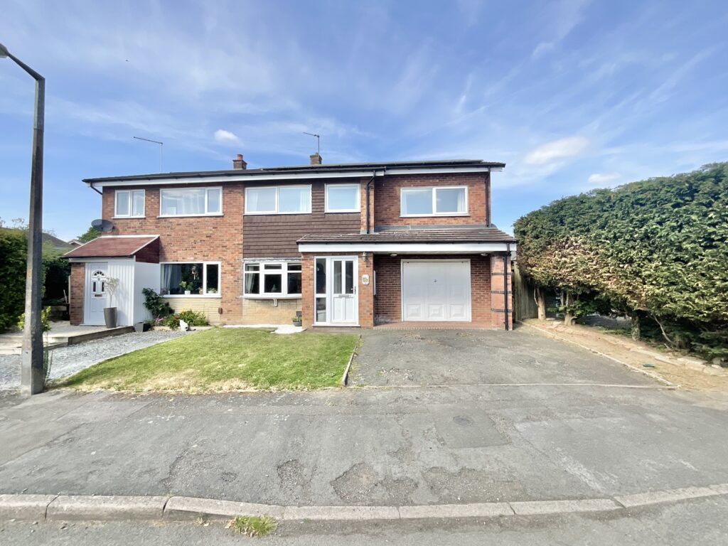 St. Lawrence Way, Gnosall, ST20