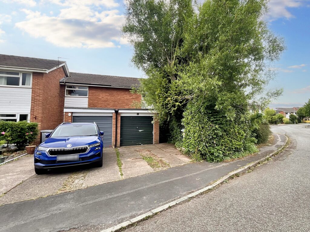 Bishops Wood, Nantwich, CW5