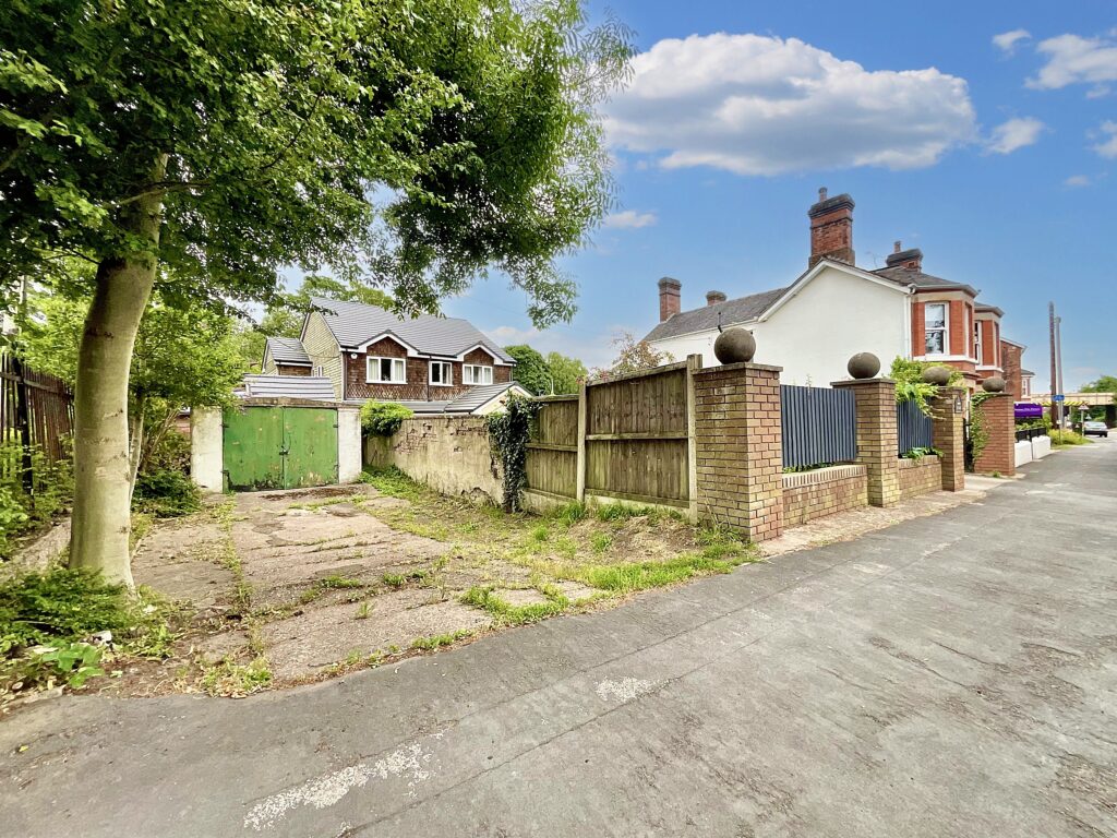 Newcastle Road, Stone, ST15