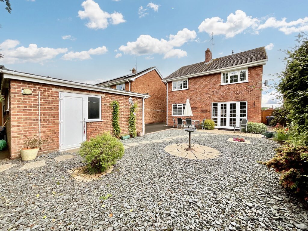 Porlock Grove, Stoke-On-Trent, ST4