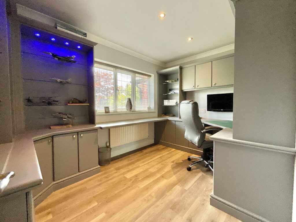 Lakeside Close, Baldwins Gate, ST5