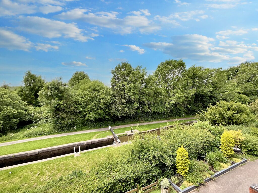 Barnton Edge, Stone, ST15