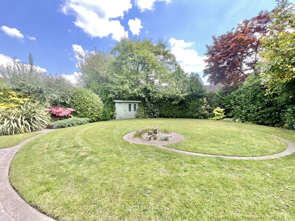 Lakeside Close, Baldwins Gate, ST5
