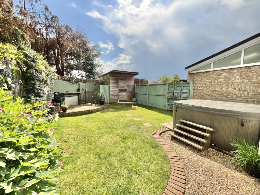 St. Lawrence Way, Gnosall, ST20