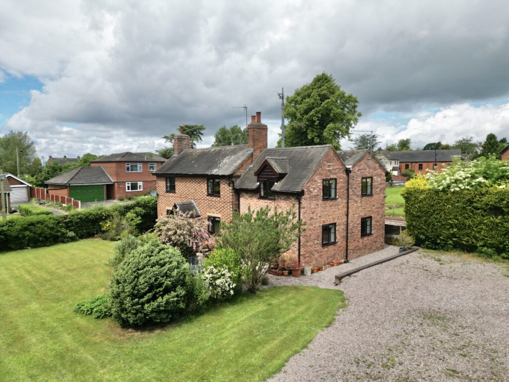 Rose Cottage, 22 High Street