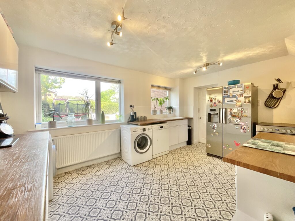 St. Lawrence Way, Gnosall, ST20