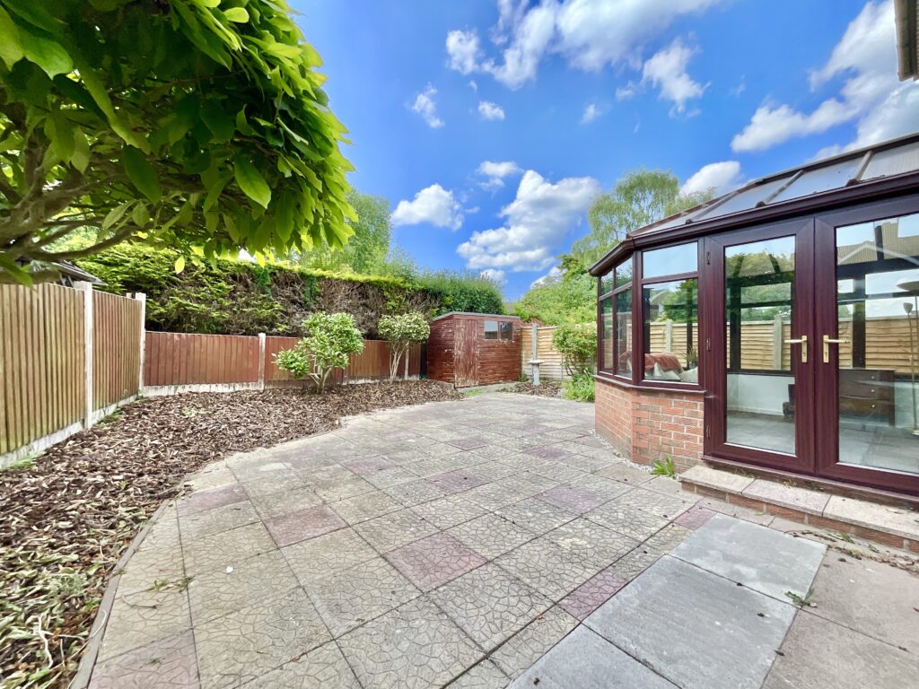 Gateway Avenue, Baldwins Gate, ST5