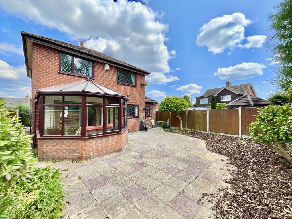 Gateway Avenue, Baldwins Gate, ST5
