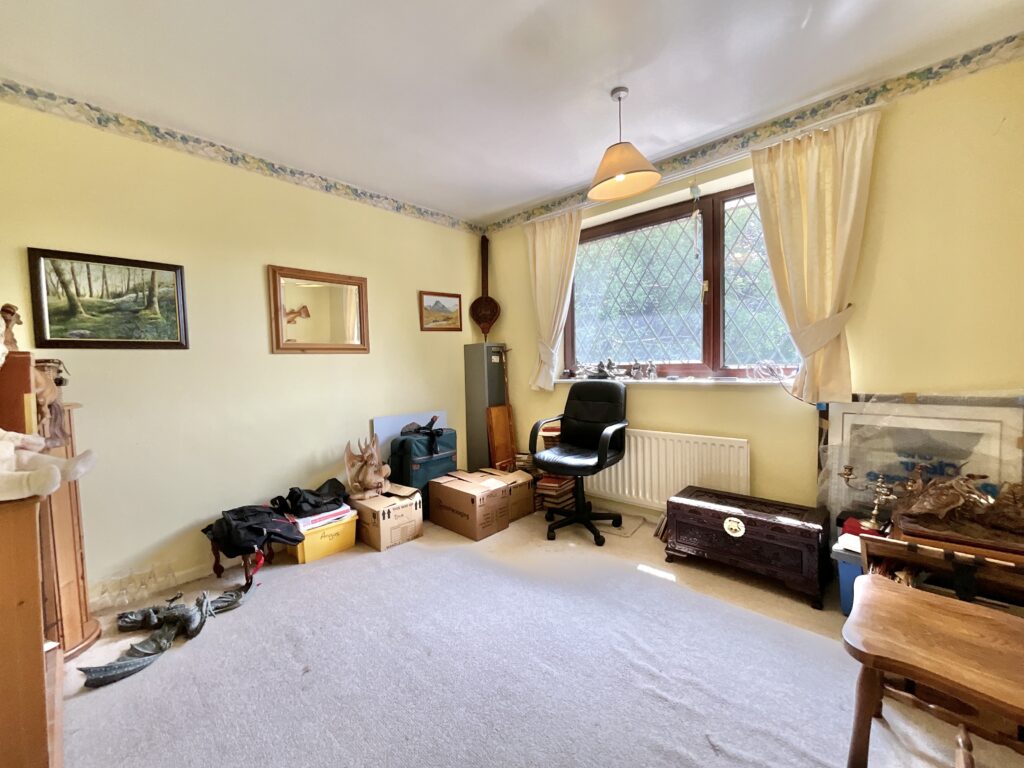 Gateway Avenue, Baldwins Gate, ST5