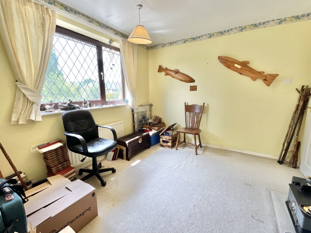 Gateway Avenue, Baldwins Gate, ST5