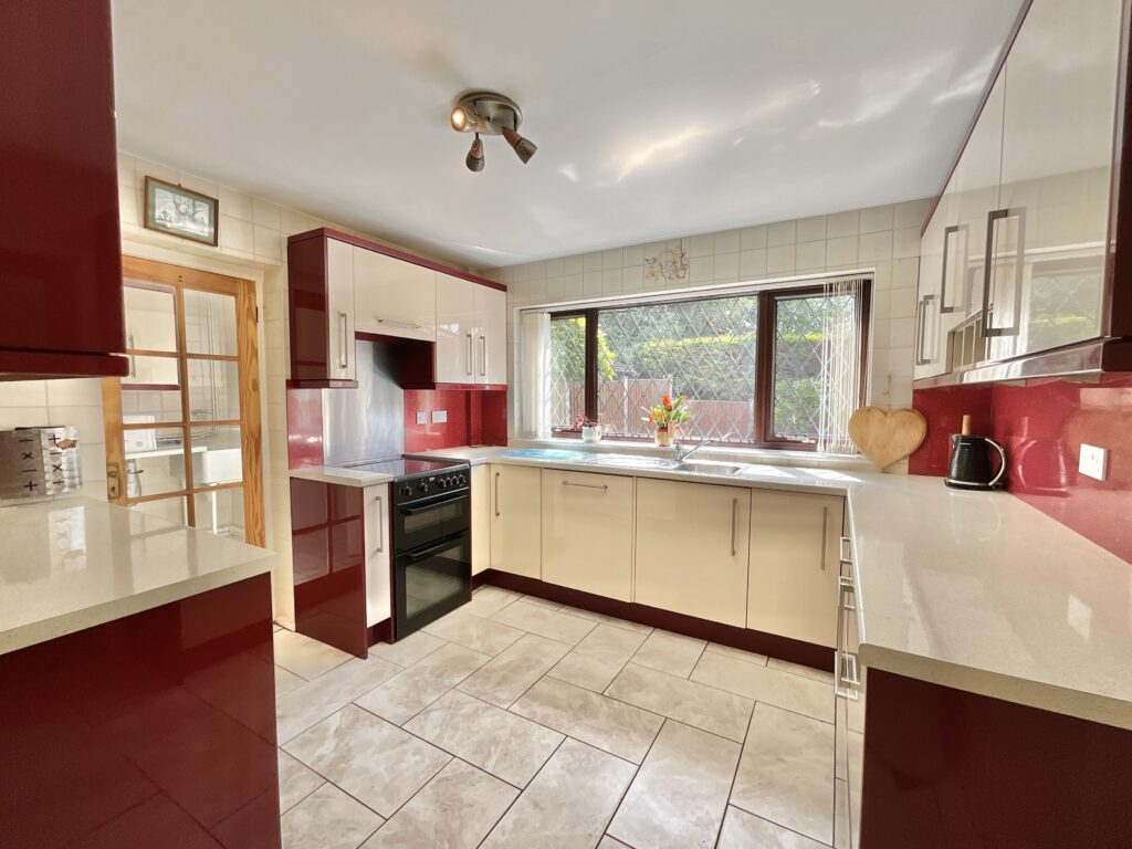 Gateway Avenue, Baldwins Gate, ST5